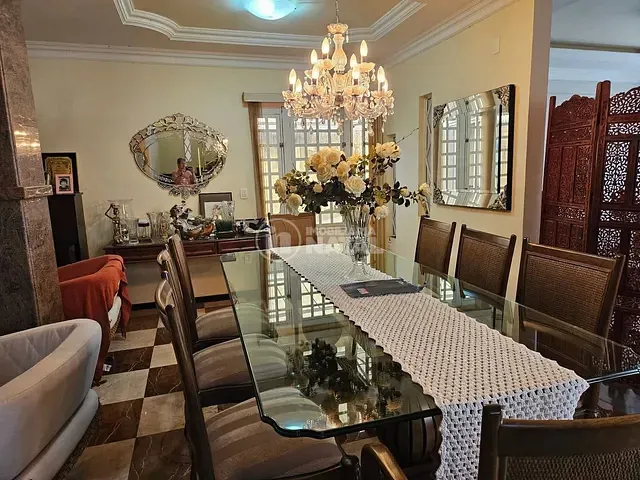 Casa com 500m² 4 quartos e 6 banheiros, à venda, no bairro Mediterrâneo em Londrina