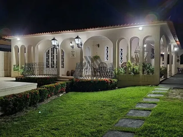 Casa com 300m² 4 quartos e 4 banheiros, para alugar, no bairro Atalaia em Salinópolis