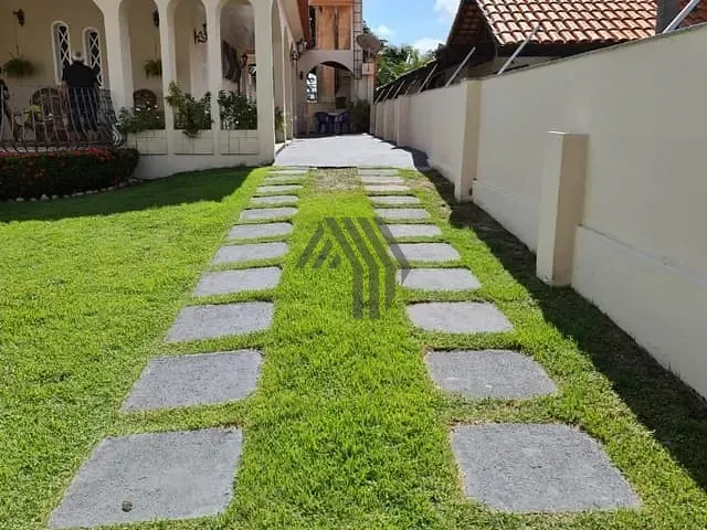 Casa com 300m² 4 quartos e 4 banheiros, para alugar, no bairro Atalaia em Salinópolis