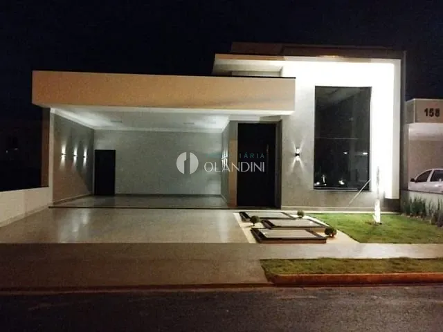 Casa com 300m² 3 quartos e 1 banheiro, à venda, no bairro Residencial São Luiz em Artur Nogueira