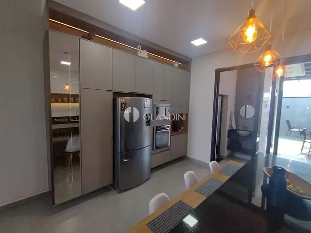 Casa com 300m² 3 quartos e 1 banheiro, à venda, no bairro Residencial São Luiz em Artur Nogueira