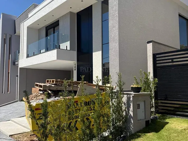 Casa 3 quartos e 3 banheiros, à venda, no bairro Tanguá em Almirante Tamandaré