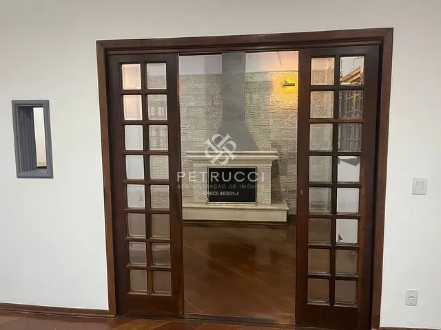 Casa com 240m² 2 quartos e 2 banheiros, à venda ou para alugar, no bairro Osvaldo Cruz em São Caetano do Sul