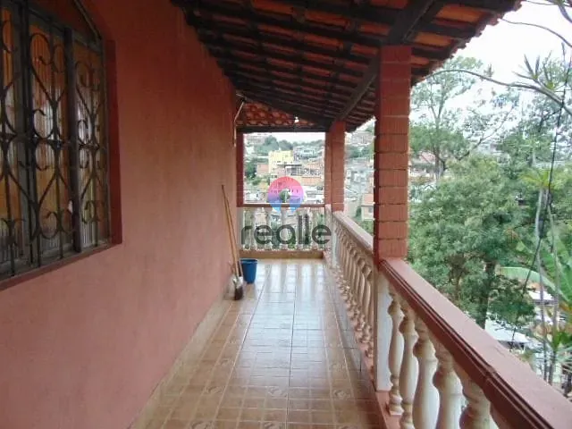 Casa com 192m² 2 quartos e 1 banheiro, à venda, no bairro Jardim Alvorada em Belo Horizonte