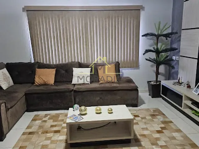Casa com 210m² 3 quartos e 3 banheiros, à venda, no bairro Bella Vila em Guaxupé