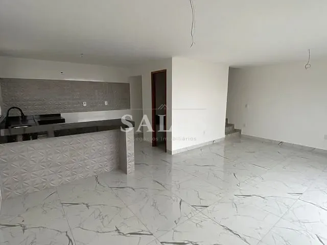 Casa com 124m² 3 quartos e 3 banheiros, à venda, no bairro São Pedro em Juiz de Fora