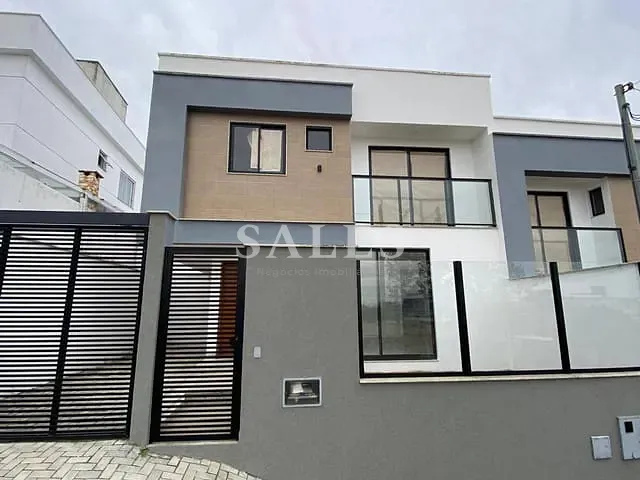 Casa com 124m² 3 quartos e 3 banheiros, à venda, no bairro São Pedro em Juiz de Fora