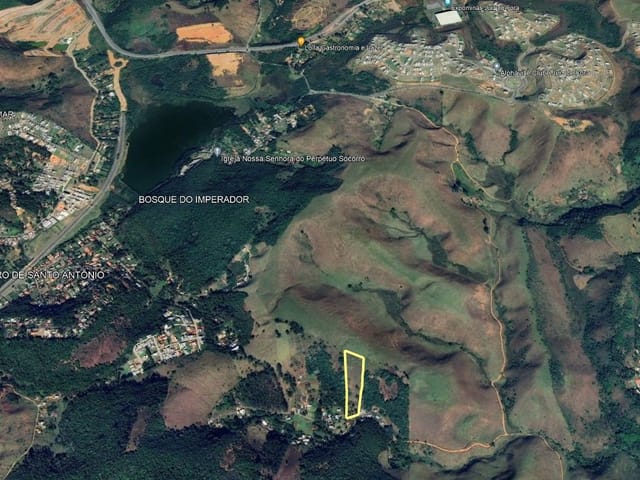 Casa com 19000m² 2 quartos e 2 banheiros, à venda, no bairro Bosque do Imperador em Juiz de Fora