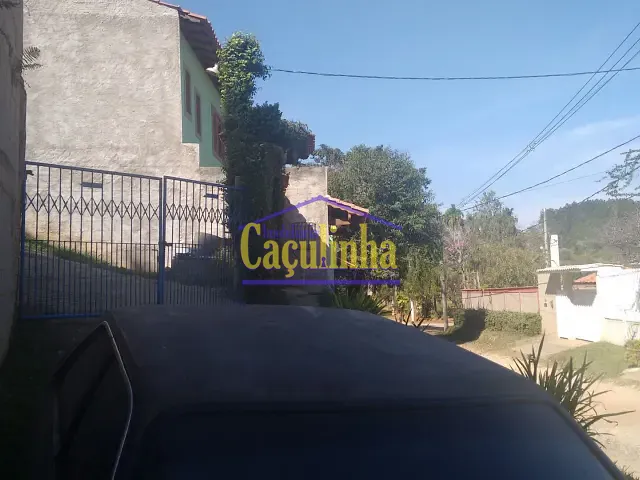 Casa com 200m² 7 quartos e 4 banheiros, à venda, no bairro Centro (Ipiabas) em Barra do Piraí