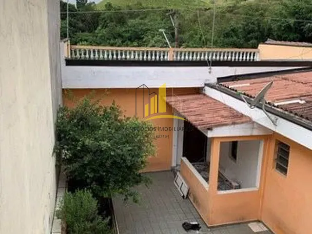 Casa com 241m² 3 quartos e 2 banheiros, à venda, no bairro Jardim Santa Terezinha em São Paulo
