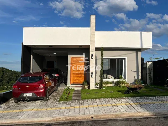 Casa com 173m² 3 quartos e 1 banheiro, à venda, no bairro Casa de Pedra em Volta Redonda