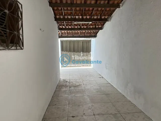 Casa 2 quartos e 1 banheiro, à venda, no bairro Cônego Raimundo Pinto em Maranguape