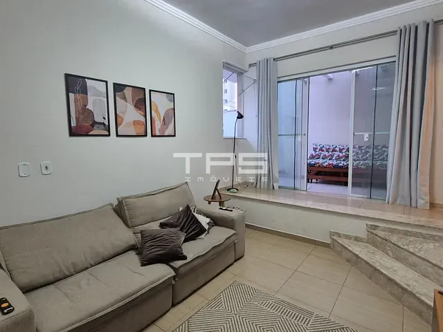 Casa com 250m² 3 quartos e 2 banheiros, à venda, no bairro Parque das Árvores em Guaratinguetá