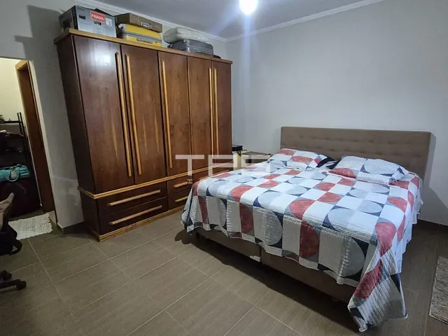 Casa com 250m² 3 quartos e 2 banheiros, à venda, no bairro Parque das Árvores em Guaratinguetá