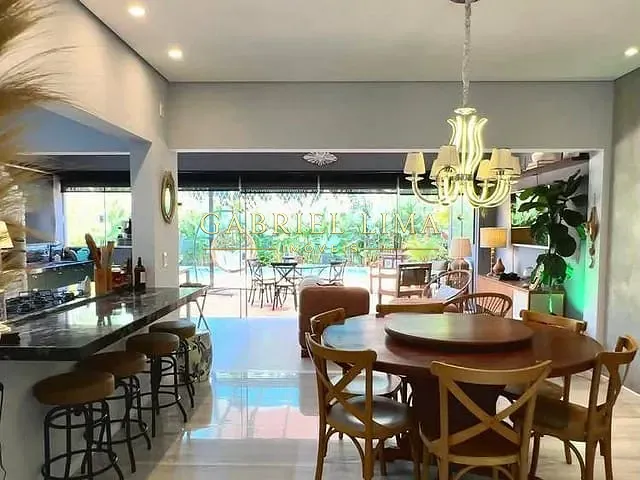 Casa 3 quartos e 4 banheiros, à venda, no bairro Loteamento Vale Azul I em Jundiaí