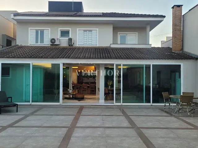 Casa com 417m² 3 quartos e 5 banheiros, à venda, no bairro Terras de Santana em Londrina