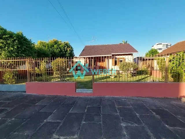 Casa 2 quartos e 2 banheiros, à venda, no bairro Centro em Campo Bom