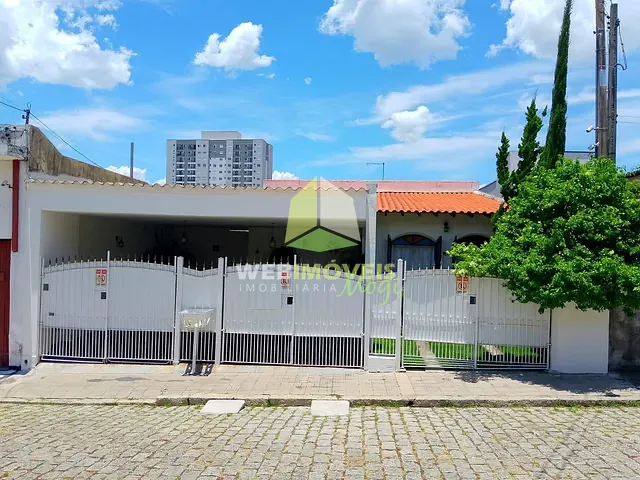 Casa com 313m² 2 quartos e 2 banheiros, para alugar, no bairro Centro em Mogi das Cruzes