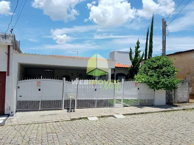 Casa com 313m² 2 quartos e 2 banheiros, para alugar, no bairro Centro em Mogi das Cruzes
