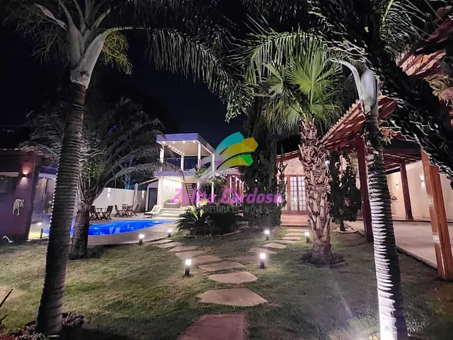 Casa com 1100m² 4 quartos e 2 banheiros, à venda, no bairro Condomínio Aldeias do Lago (Melo Viana) em Esmeraldas