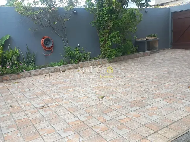 Casa com 360m² 4 quartos e 3 banheiros, à venda, no bairro Jardim Excelsior em Cabo Frio