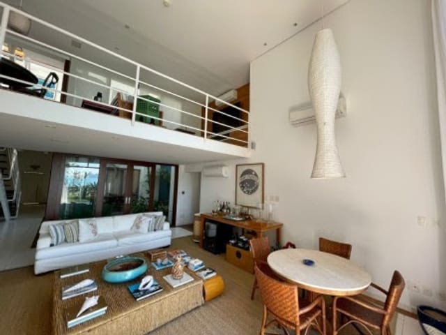 Foto do Casa - Casa com pé na areia à venda, Balneário Praia do Pernambuco, Guarujá, SP | Acharimóvel.net