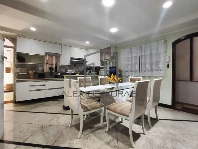 Casa 3 quartos e 3 banheiros, à venda, no bairro Santa Cecília em Vitória