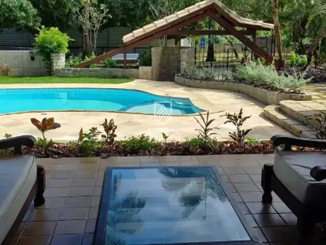 Casa 5 quartos e 5 banheiros, à venda, no bairro Piatã em Salvador
