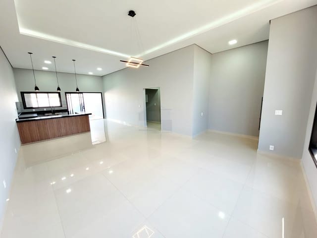 Casa com 300m² 3 quartos e 3 banheiros, à venda, no bairro Colinas de Indaiatuba em Indaiatuba