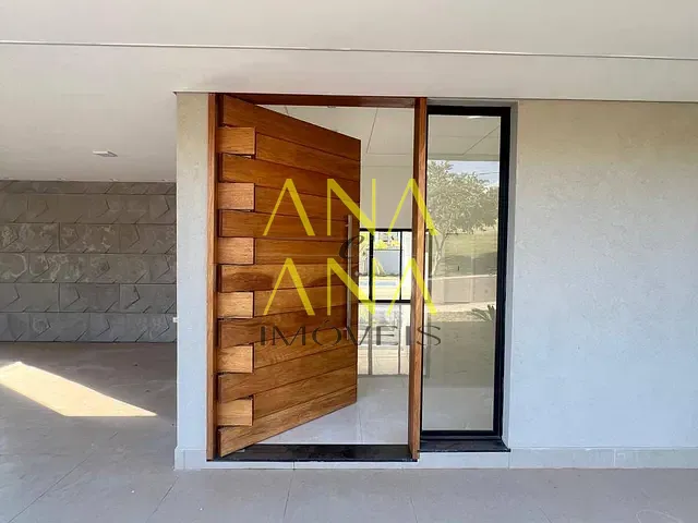 Casa com 600m² 3 quartos e 5 banheiros, à venda, no bairro Condomínio Terras de Santa Cruz em Bragança Paulista