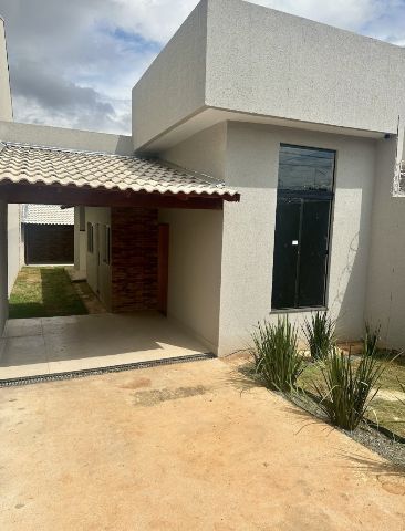 Casa com 220m² 3 quartos e 3 banheiros, à venda, no bairro Pontal Sul em Aparecida de Goiânia