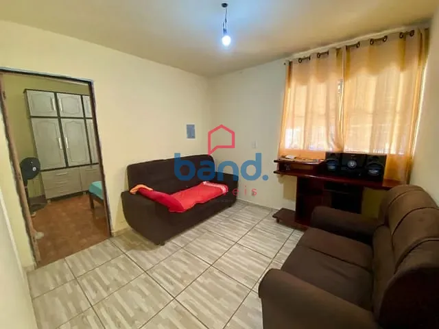 Casa com 200m² 2 quartos e 2 banheiros, à venda, no bairro Conjunto Habitacional Agostinho Alcala em Porto Feliz