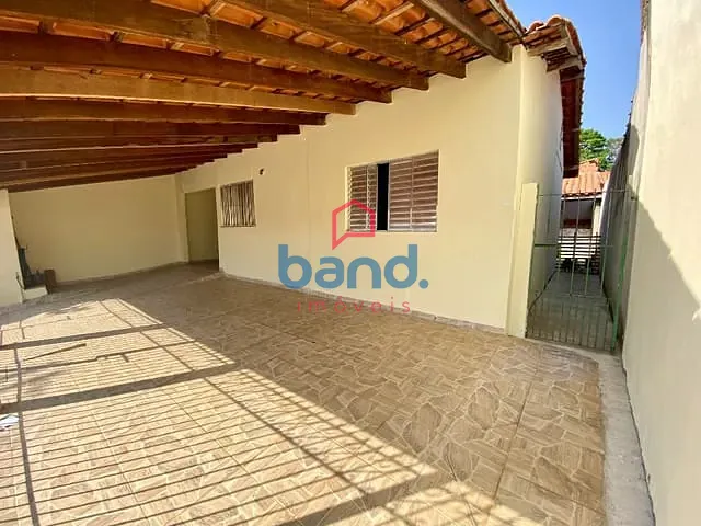 Casa com 200m² 2 quartos e 2 banheiros, à venda, no bairro Conjunto Habitacional Agostinho Alcala em Porto Feliz