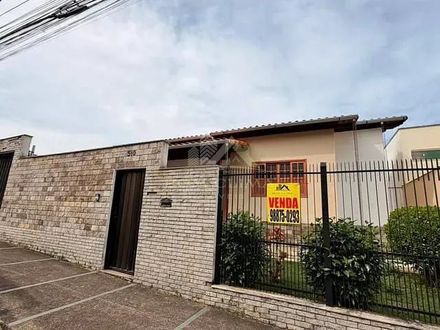 Casa 4 quartos e 4 banheiros, à venda, no bairro Nossa Senhora das Graças em Juiz de Fora