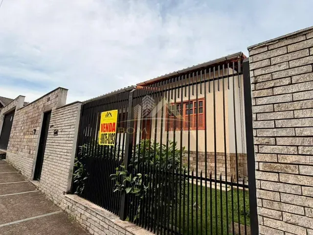 Casa 4 quartos e 4 banheiros, à venda, no bairro Nossa Senhora das Graças em Juiz de Fora