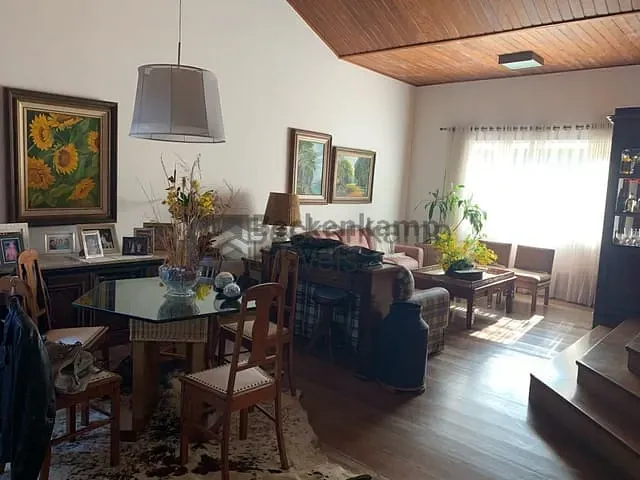 Casa com 432m² 3 quartos e 5 banheiros, à venda, no bairro Jardim Europa em Volta Redonda
