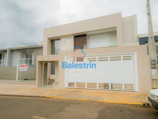 Casa 3 quartos e 3 banheiros, à venda ou para alugar, no bairro Portal em Fraiburgo