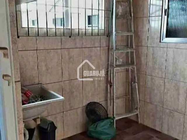Sobrado com 25m² 6 quartos e 4 banheiros, à venda, no bairro Jardim Esplanada do Castelo (Vicente de Carvalho) em Guarujá