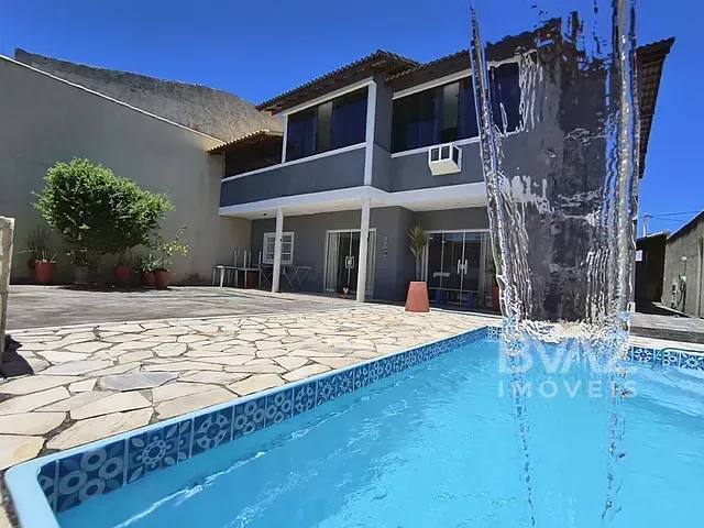 Casa com 251m² 4 quartos e 5 banheiros, à venda, no bairro Miguel Couto em Cabo Frio