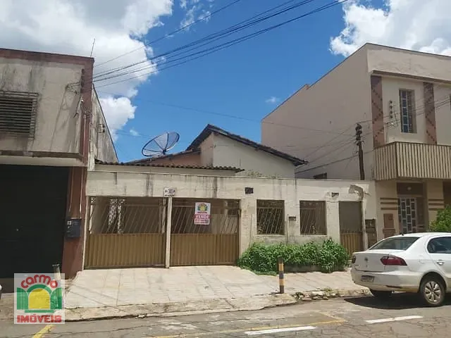 Casa com 340m² 5 quartos e 3 banheiros, à venda, no bairro Setor Central em Anápolis