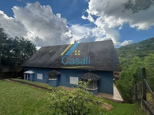 Casa com 3200m² 4 quartos e 2 banheiros, à venda, no bairro Vila Santo Antônio em São Roque