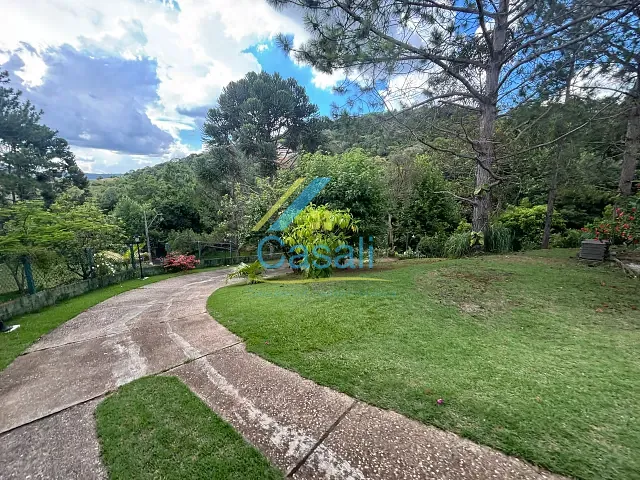 Casa com 3200m² 4 quartos e 2 banheiros, à venda, no bairro Vila Santo Antônio em São Roque
