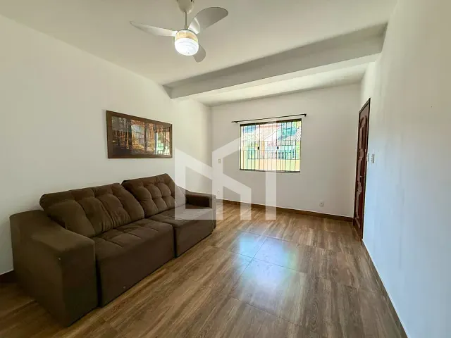 Casa 5 quartos e 4 banheiros, à venda, no bairro da Luz em Nova Iguaçu