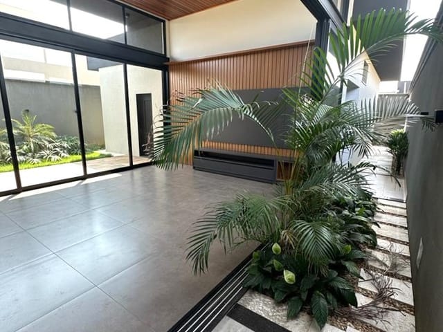 Casa com 312m² 3 quartos e 4 banheiros, à venda, no bairro Residencial Olivito em Franca