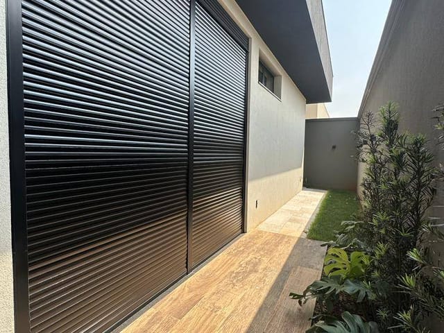 Casa com 312m² 3 quartos e 4 banheiros, à venda, no bairro Residencial Olivito em Franca