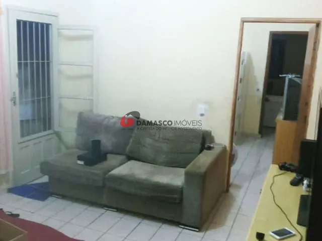 Casa com 167m² 2 quartos e 1 banheiro, à venda, no bairro Vila Sacadura Cabral em Santo André