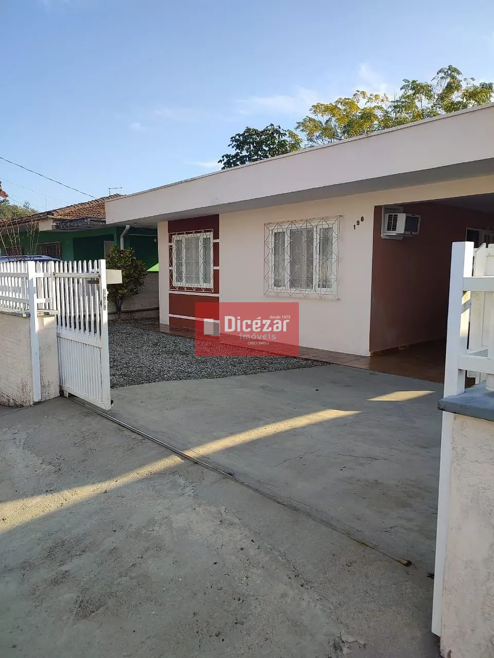 Casa, 5 quartos, 136 m² - Foto 2