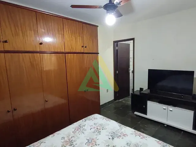 Casa com 300m² 4 quartos e 3 banheiros, à venda, no bairro Vila Bordignon em Mogi Mirim