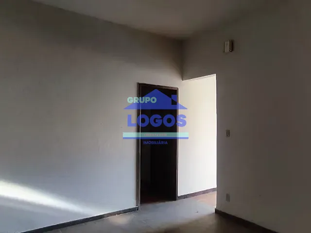 Casa com 375m² 3 quartos e 1 banheiro, à venda, no bairro Novo Horizonte em João Monlevade