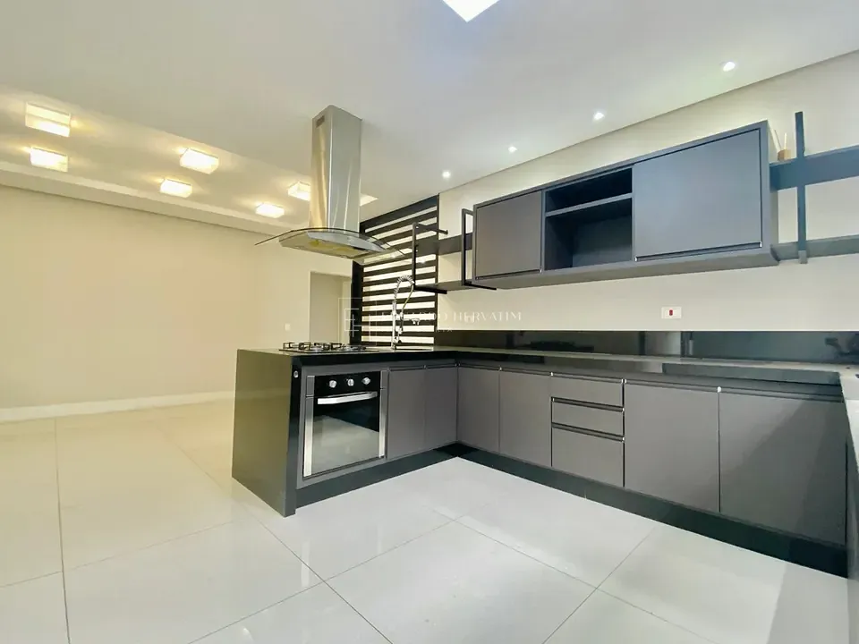 Casa, 4 quartos, 220 m² - Foto 5